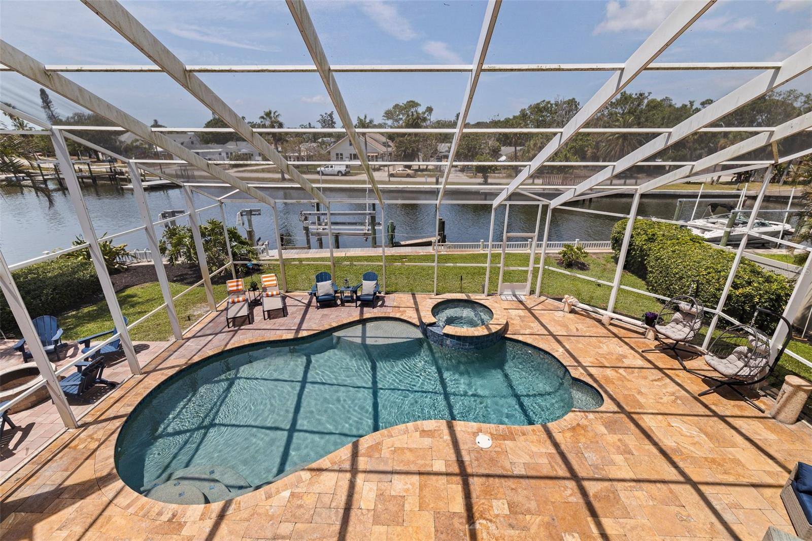 St Petersburg, FL 33705,3931 POMPANO DR SE