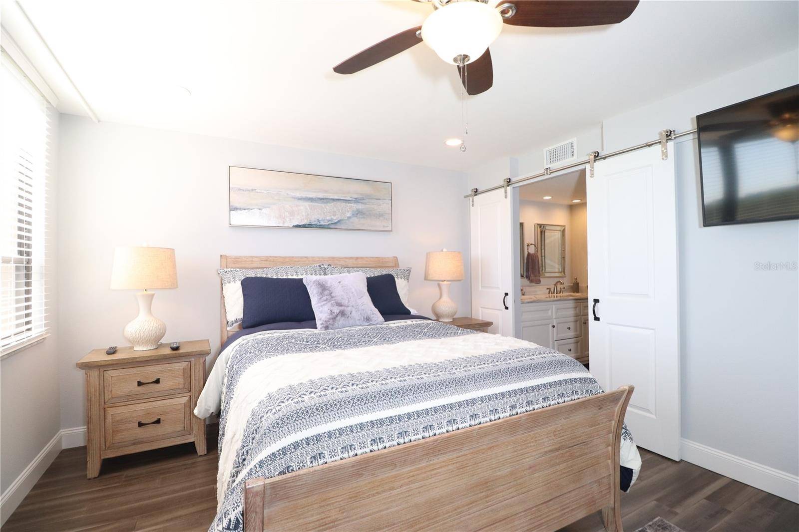 Clearwater, FL 33760,2620 COVE CAY DR #403