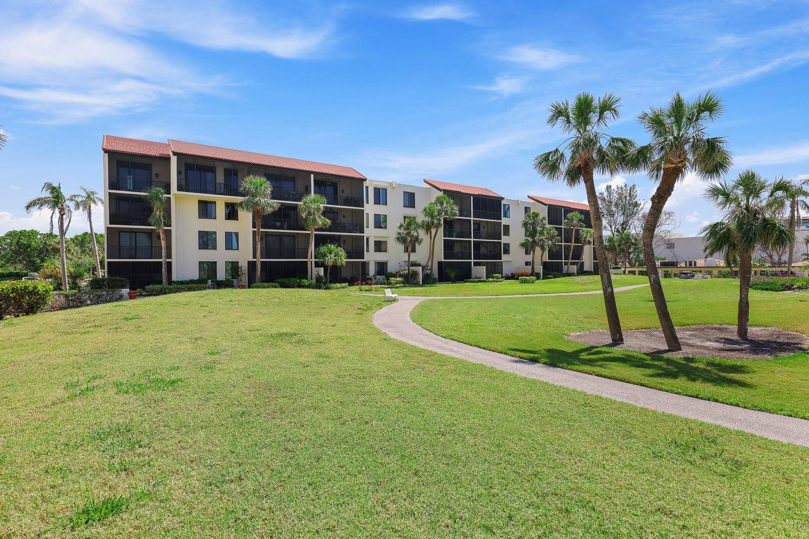 Longboat Key, FL 34228,1935 GULF OF MEXICO DR #G7-304