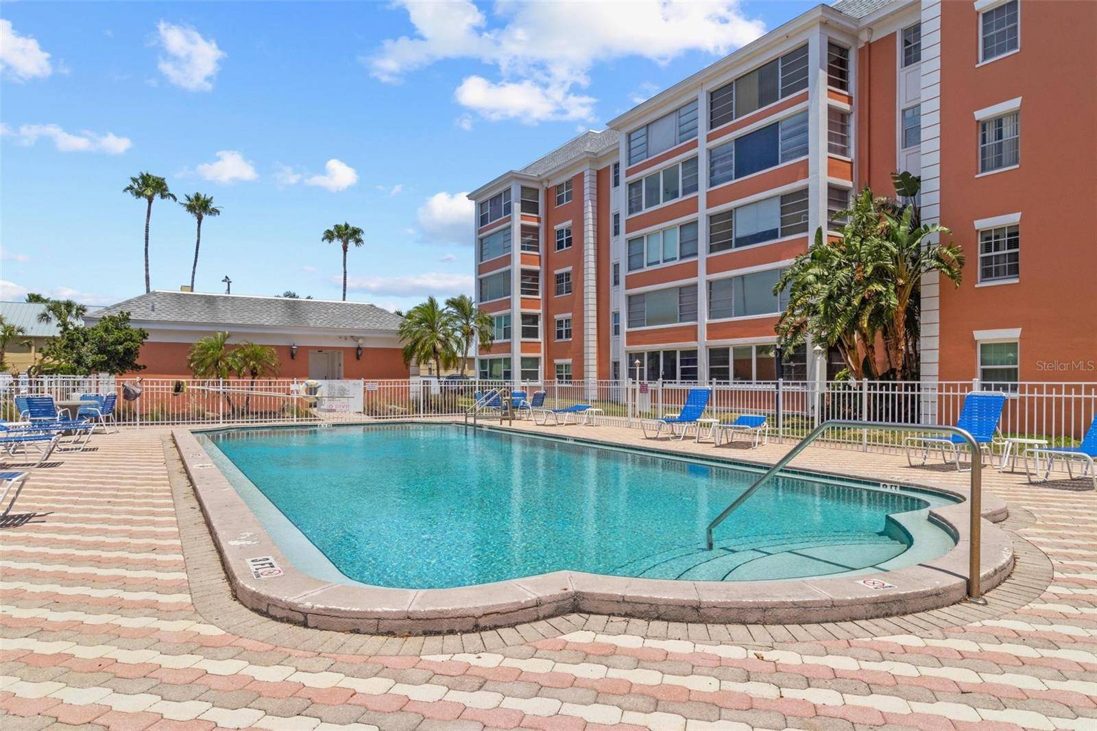 St Petersburg, FL 33710,6800 20TH AVE N #307
