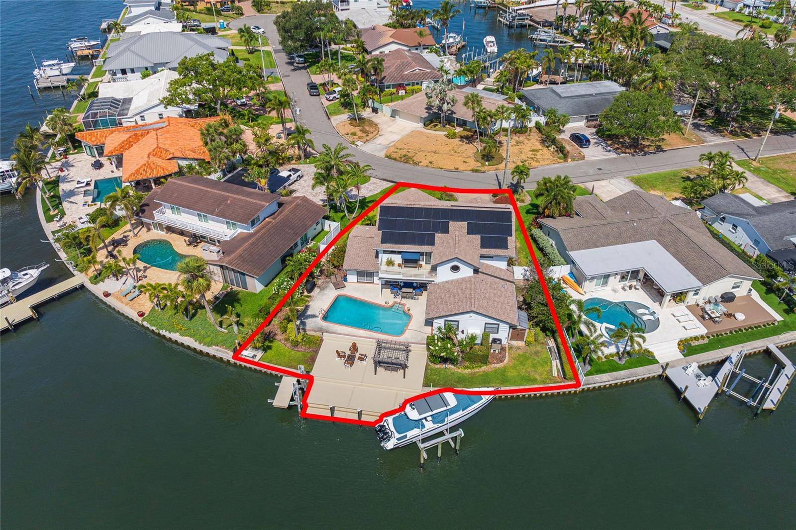 St Petersburg, FL 33703,3901 13TH WAY NE