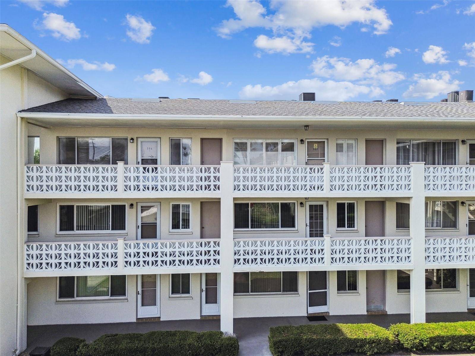 Clearwater, FL 33756,1235 S HIGHLAND AVE #2-207