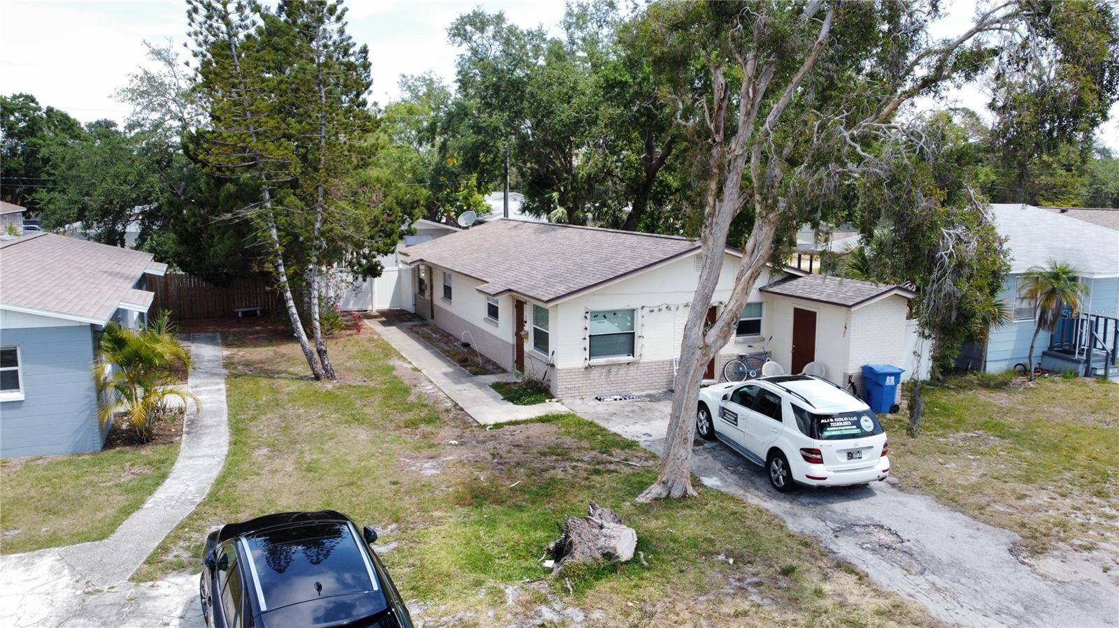 St Petersburg, FL 33702,521 88TH AVE N