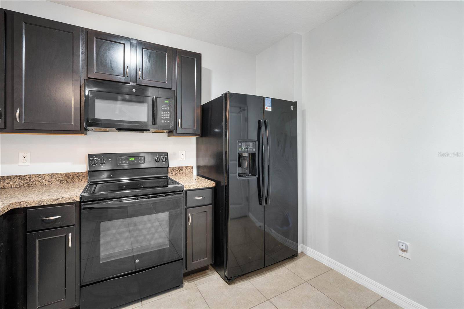 Gibsonton, FL 33534,9908 HOUND CHASE DR