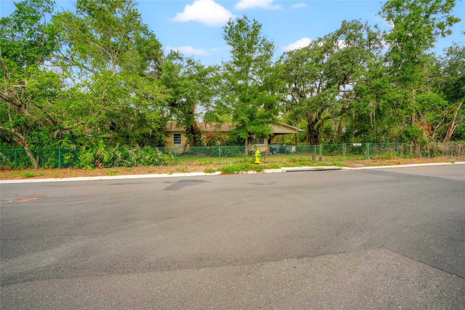 Plant City, FL 33563,3611 W REYNOLDS ST #1/2