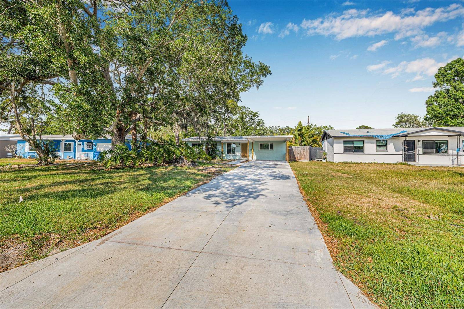 St Petersburg, FL 33703,4901 VENETIAN BLVD NE