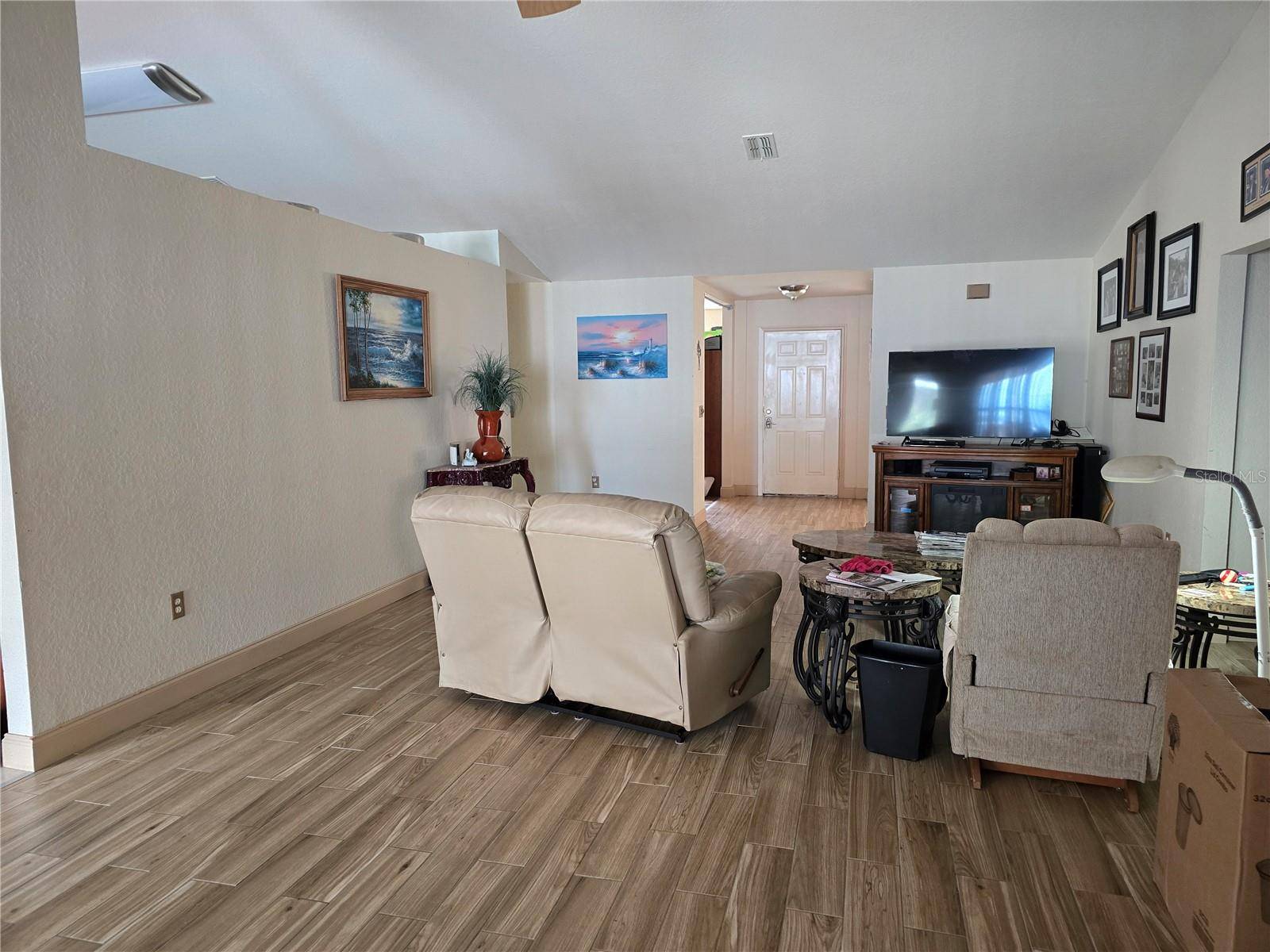 Spring Hill, FL 34606,8473 BAY DR