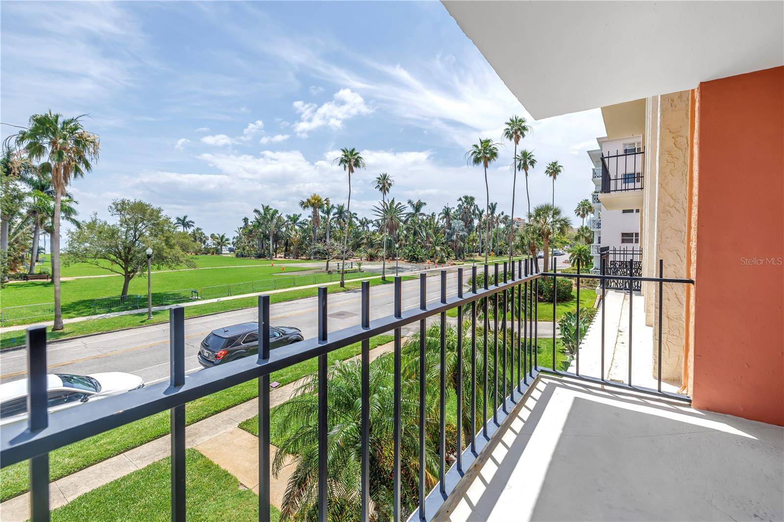 St Petersburg, FL 33701,1120 N SHORE DR NE #201