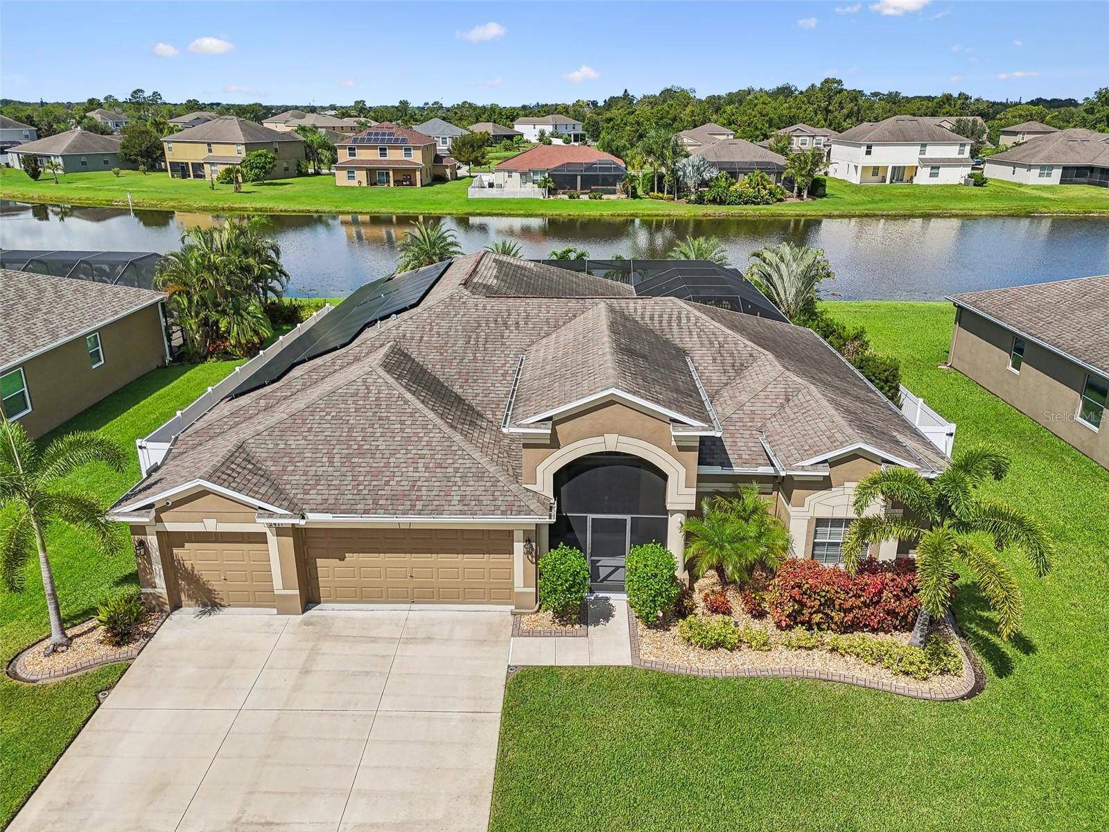 Ruskin, FL 33570,2417 CUMBERLAND CLIFF DR