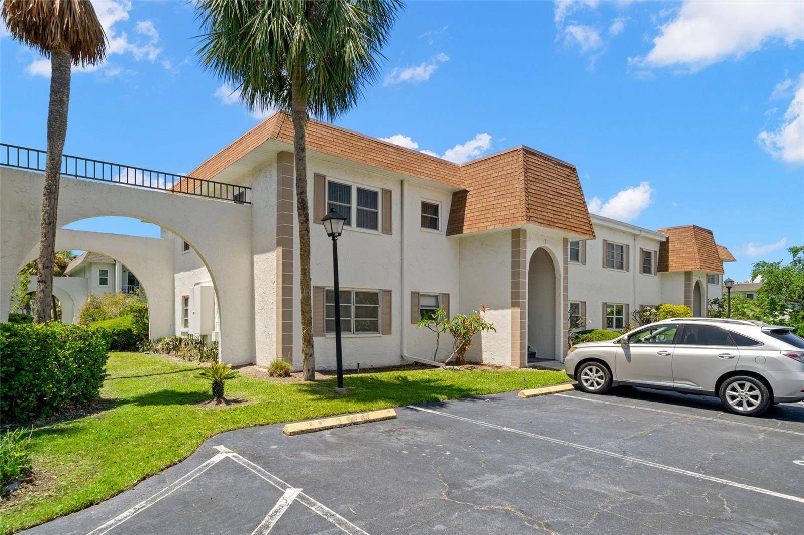 Clearwater, FL 33759,381 S MCMULLEN BOOTH RD #72