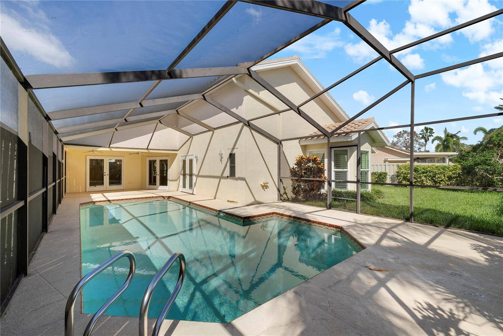 St Petersburg, FL 33703,5290 WHITE SAND CIR NE