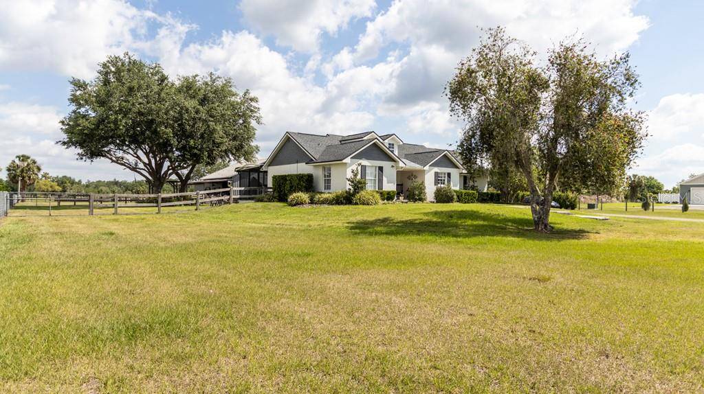 Lithia, FL 33547,812 JAMESON RD