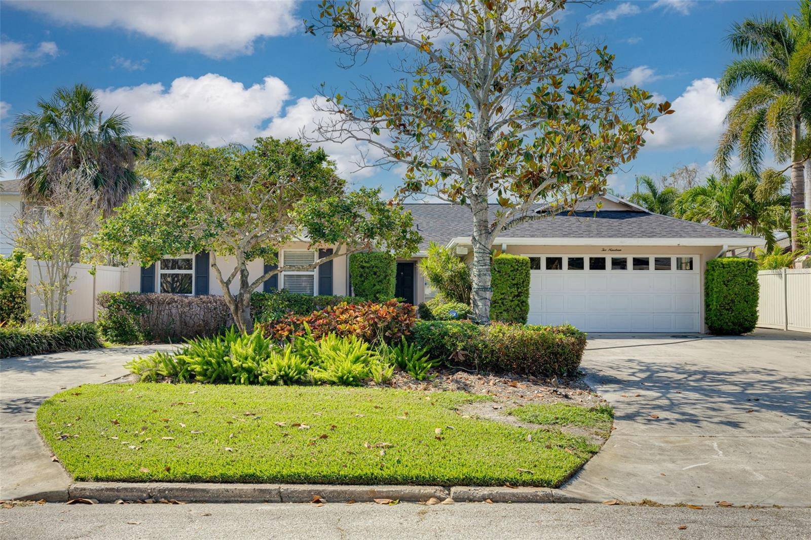 St Petersburg, FL 33704,219 MIRAMAR BLVD NE