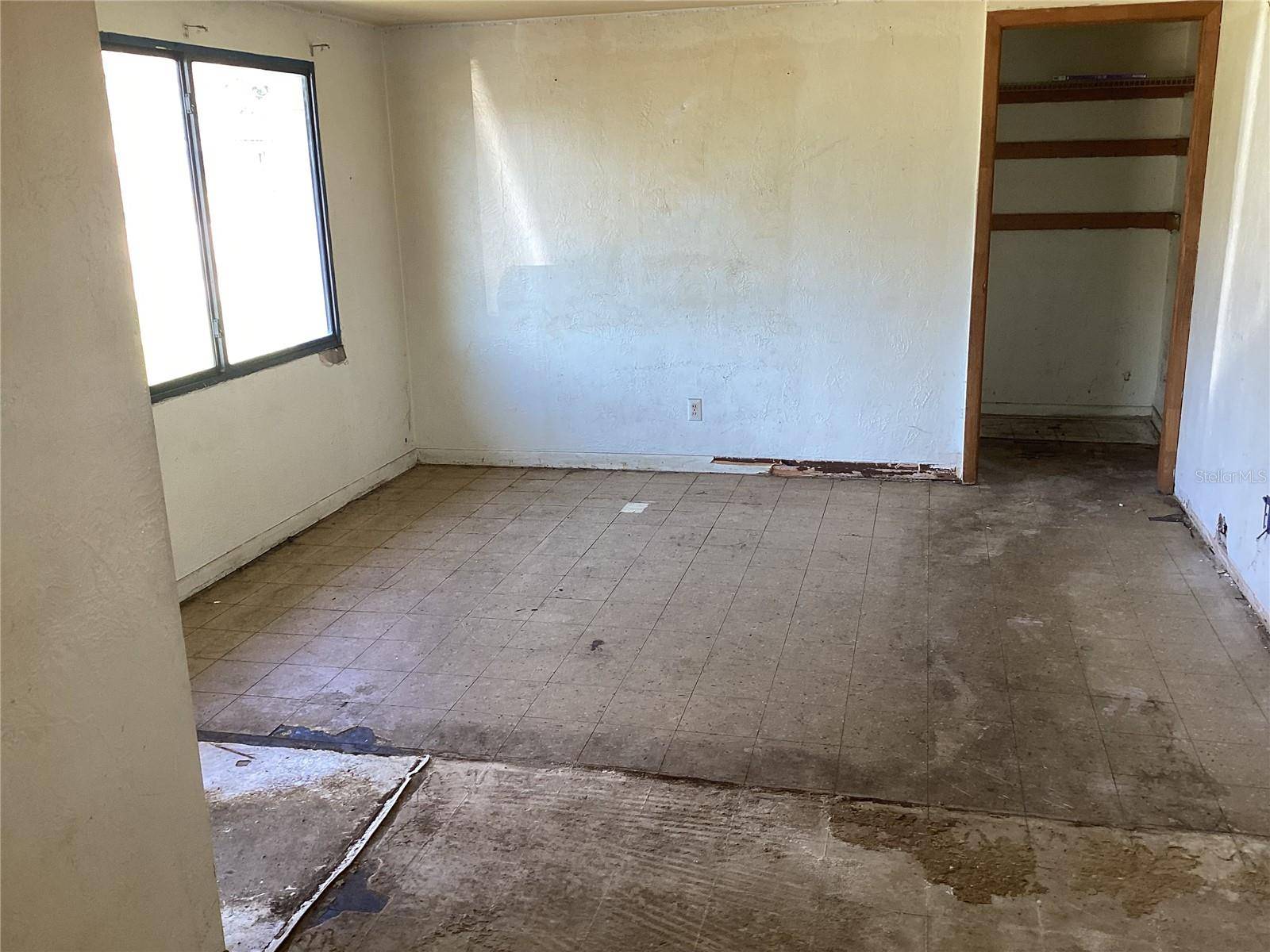 Pinellas Park, FL 33781,5700 65TH AVE N