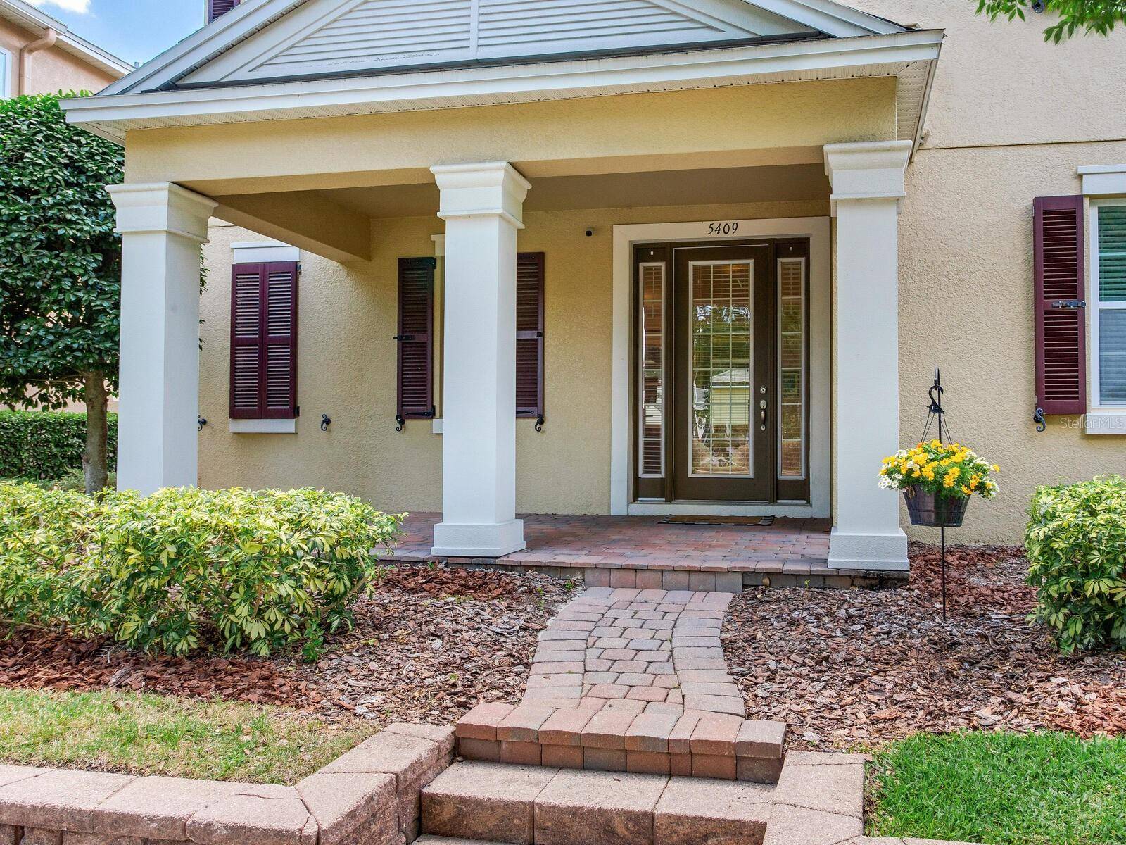 Lithia, FL 33547,5409 FISHHAWK RIDGE DR