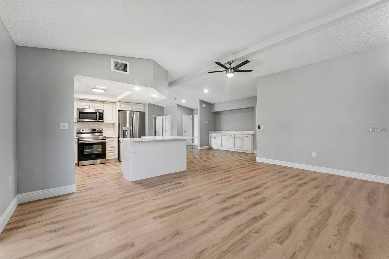 Holiday, FL 34691,3334 PINEVIEW DR