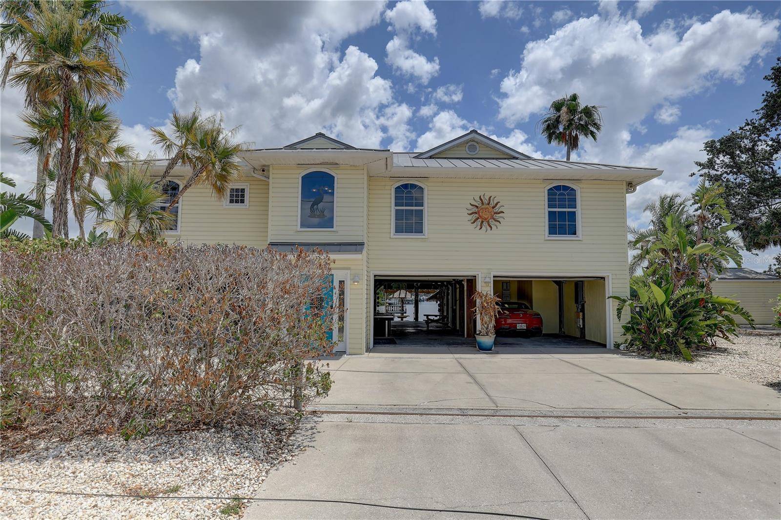Gibsonton, FL 33534,9914 ALAVISTA DR