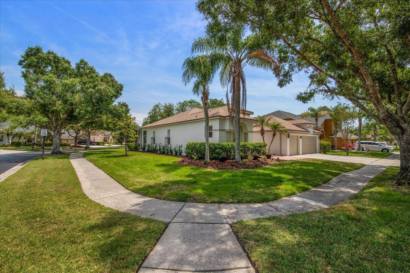 Tampa, FL 33626,12806 CASTLEMAINE DR
