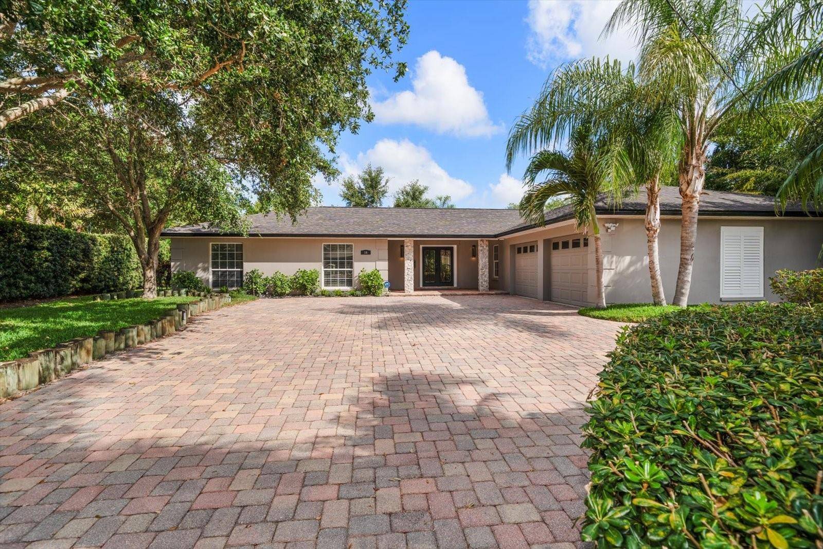 Belleair, FL 33756,16 HIBISCUS RD