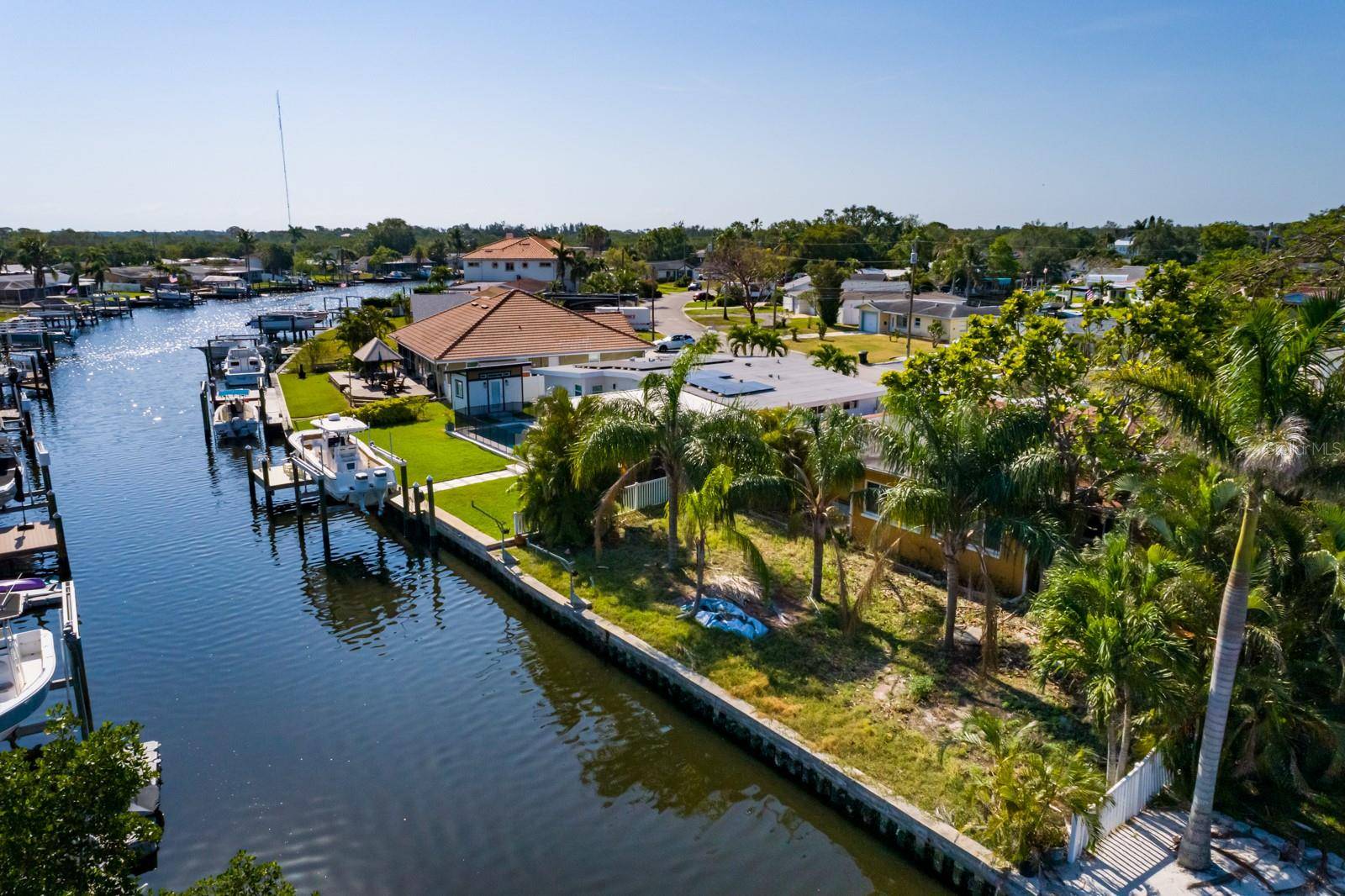 St Petersburg, FL 33702,9469 TREASURE LN NE
