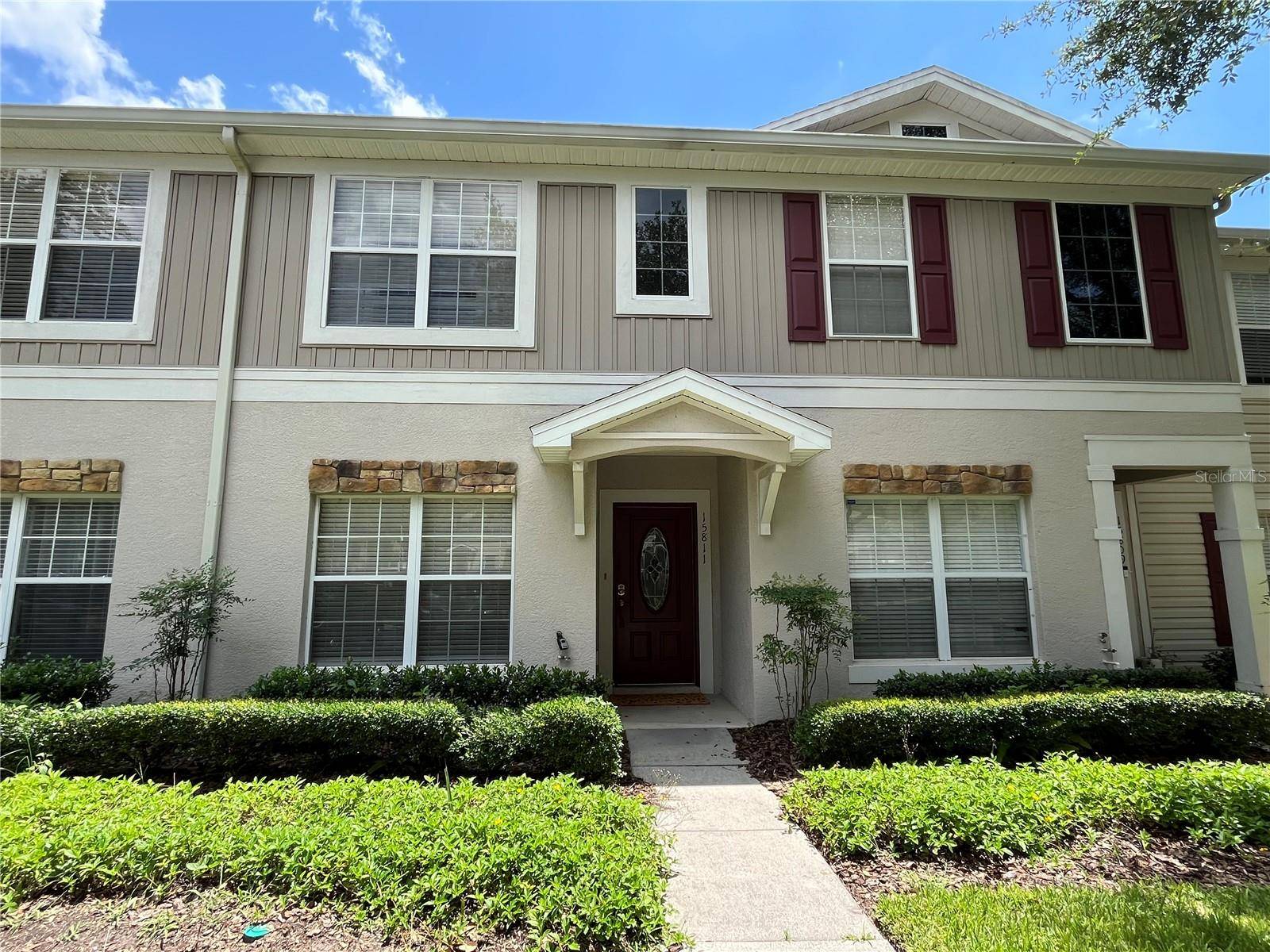 Lithia, FL 33547,15811 FISHHAWK FALLS DR