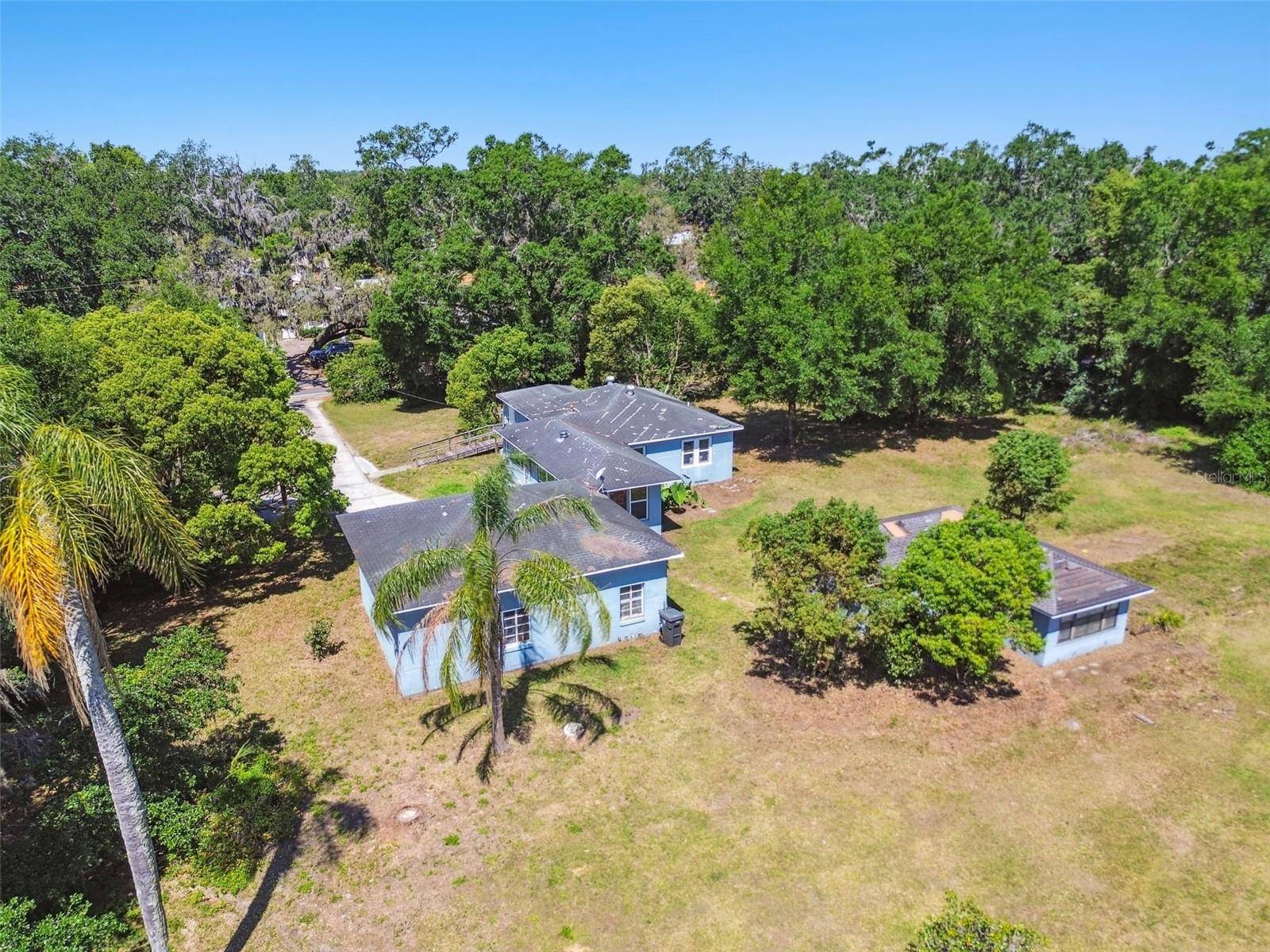 Seffner, FL 33584,101 N TAYLOR RD