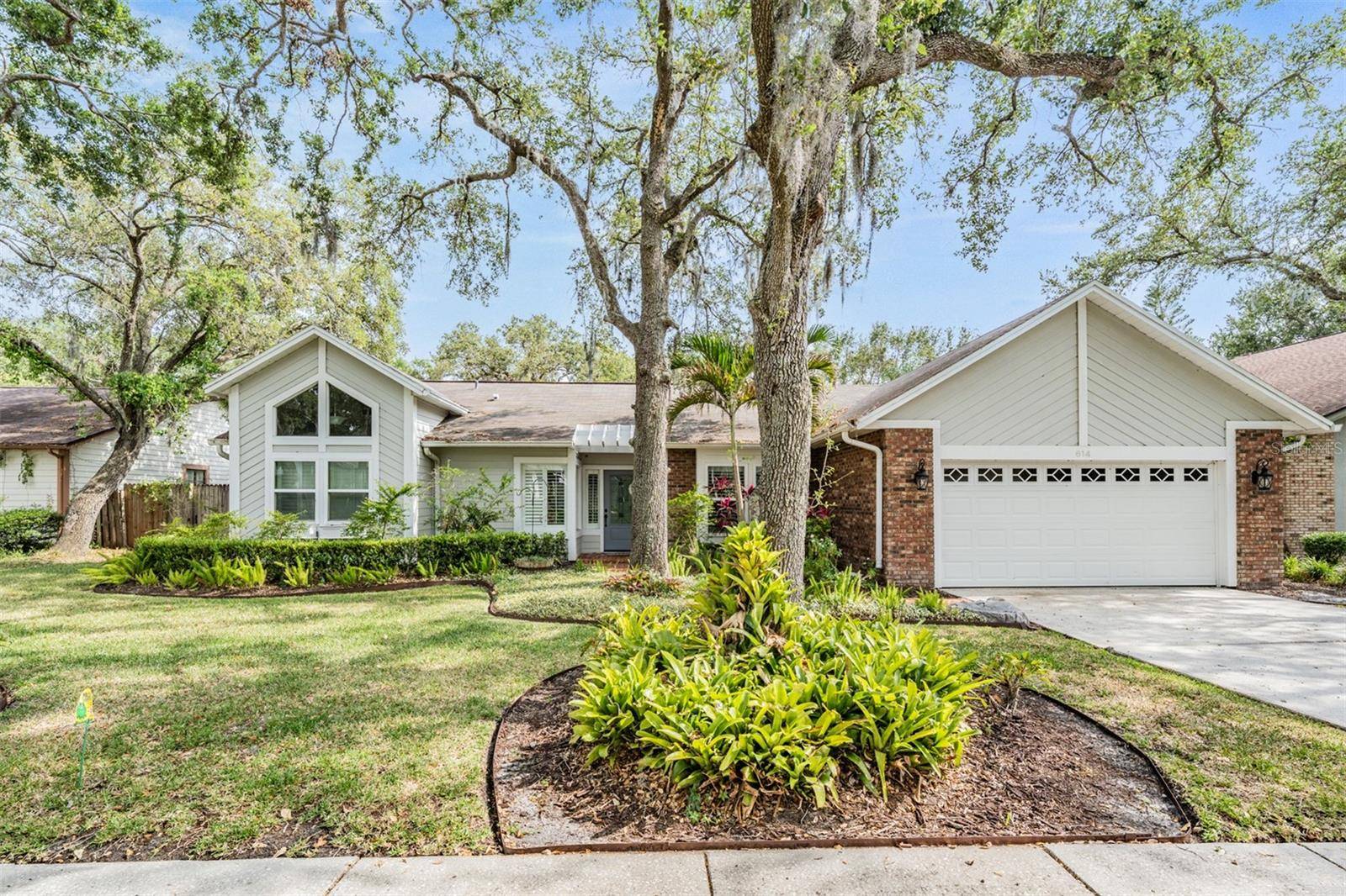 Safety Harbor, FL 34695,614 FAYETTE DR S