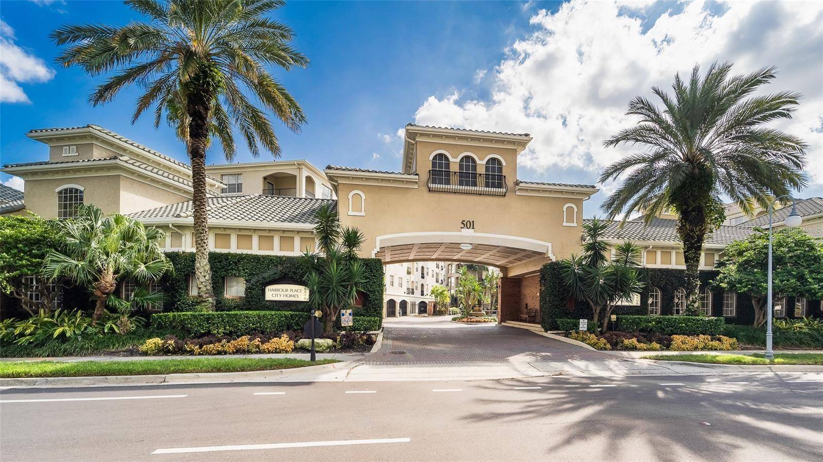 Tampa, FL 33602,501 KNIGHTS RUN AVE #1335
