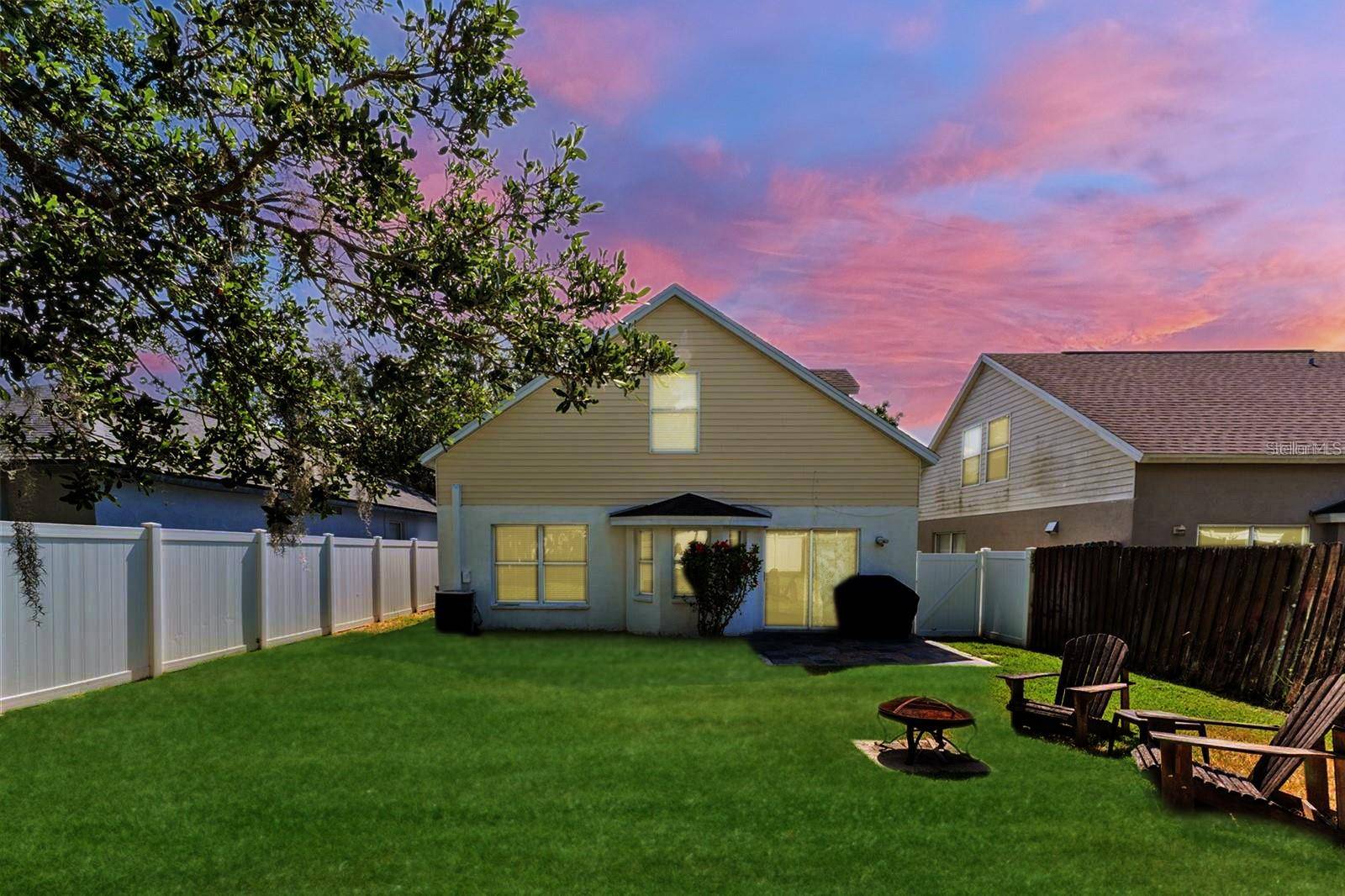 Lithia, FL 33547,5607 TANAGERGROVE WAY