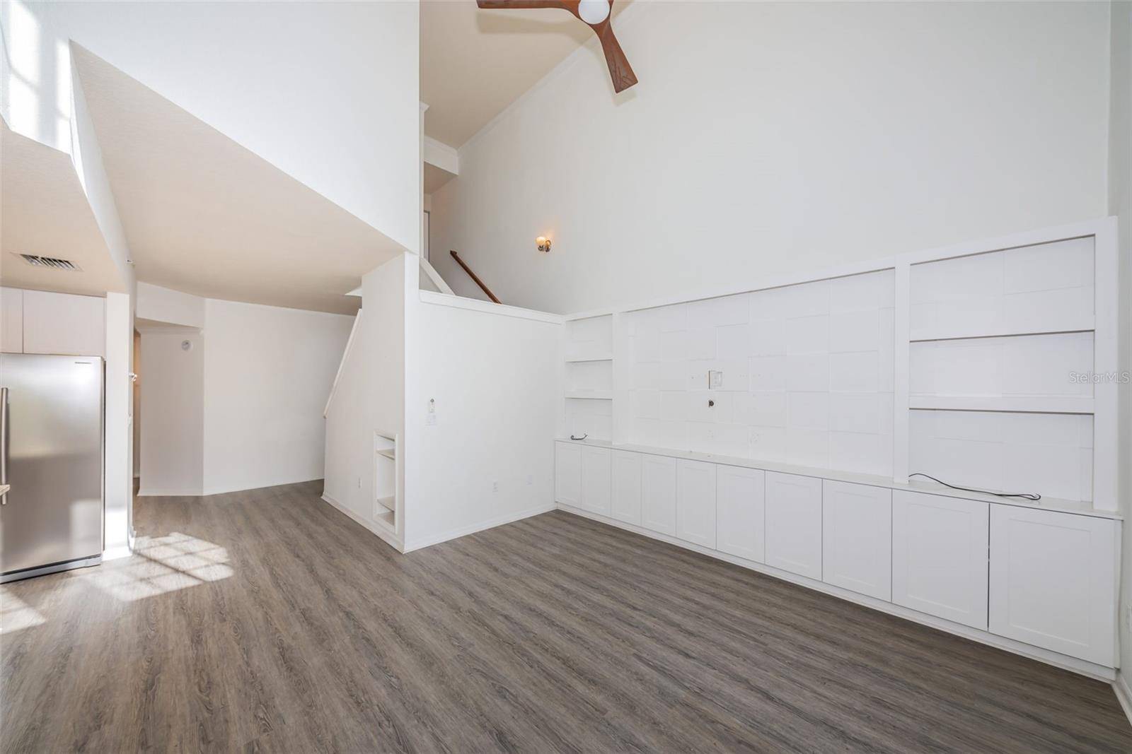 Tampa, FL 33609,5215 BEACH BREEZE CT #5215