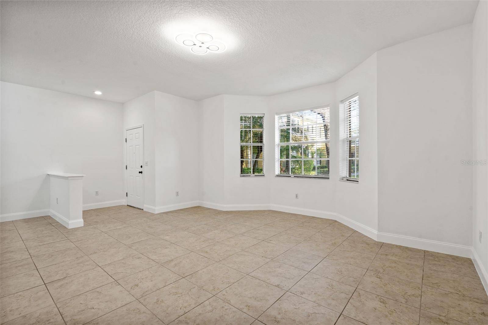 Tampa, FL 33625,7421 ARLINGTON GROVE CIR