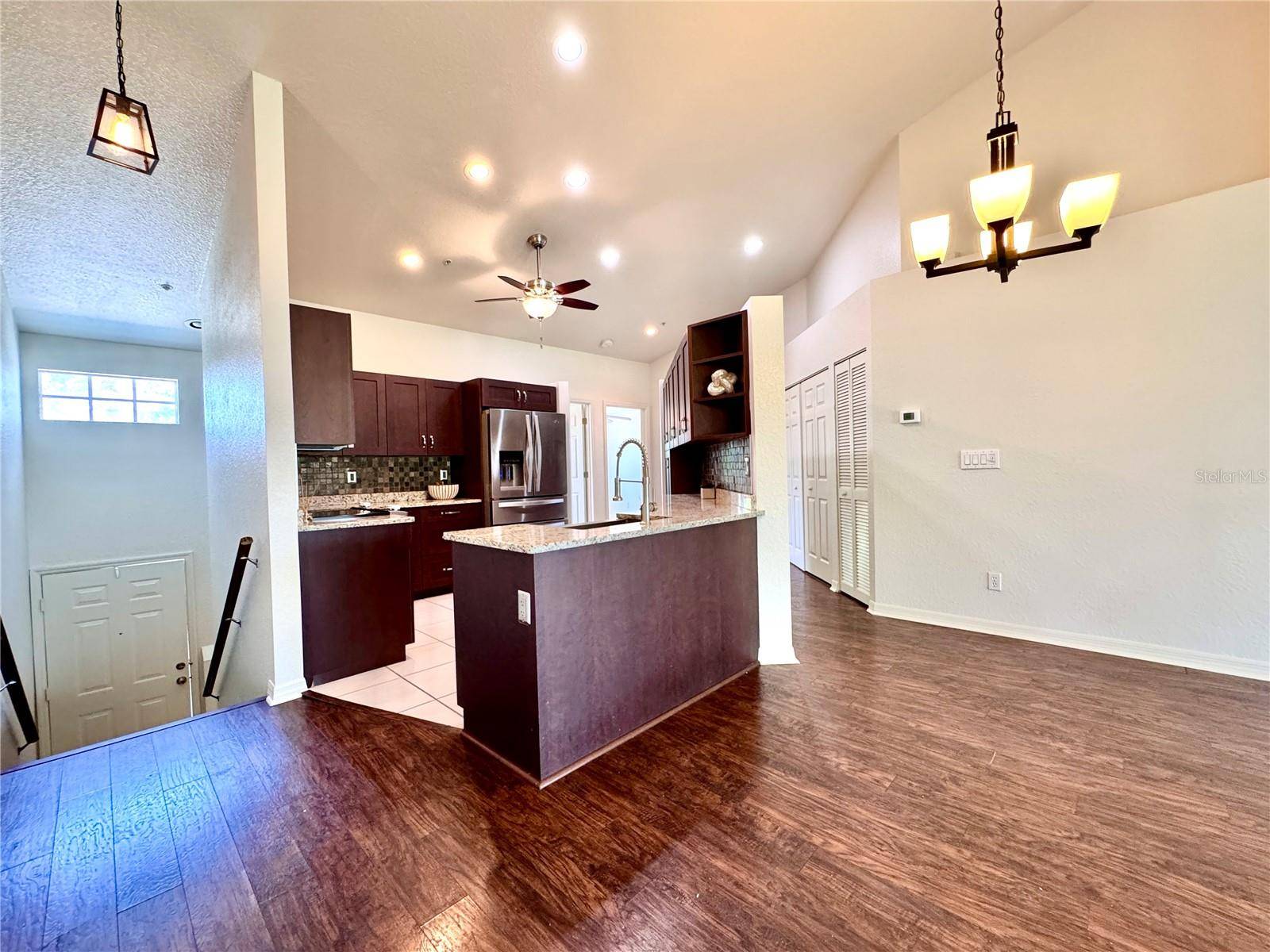 Bradenton, FL 34203,6534 FAIRWAY GARDENS DR #17-201