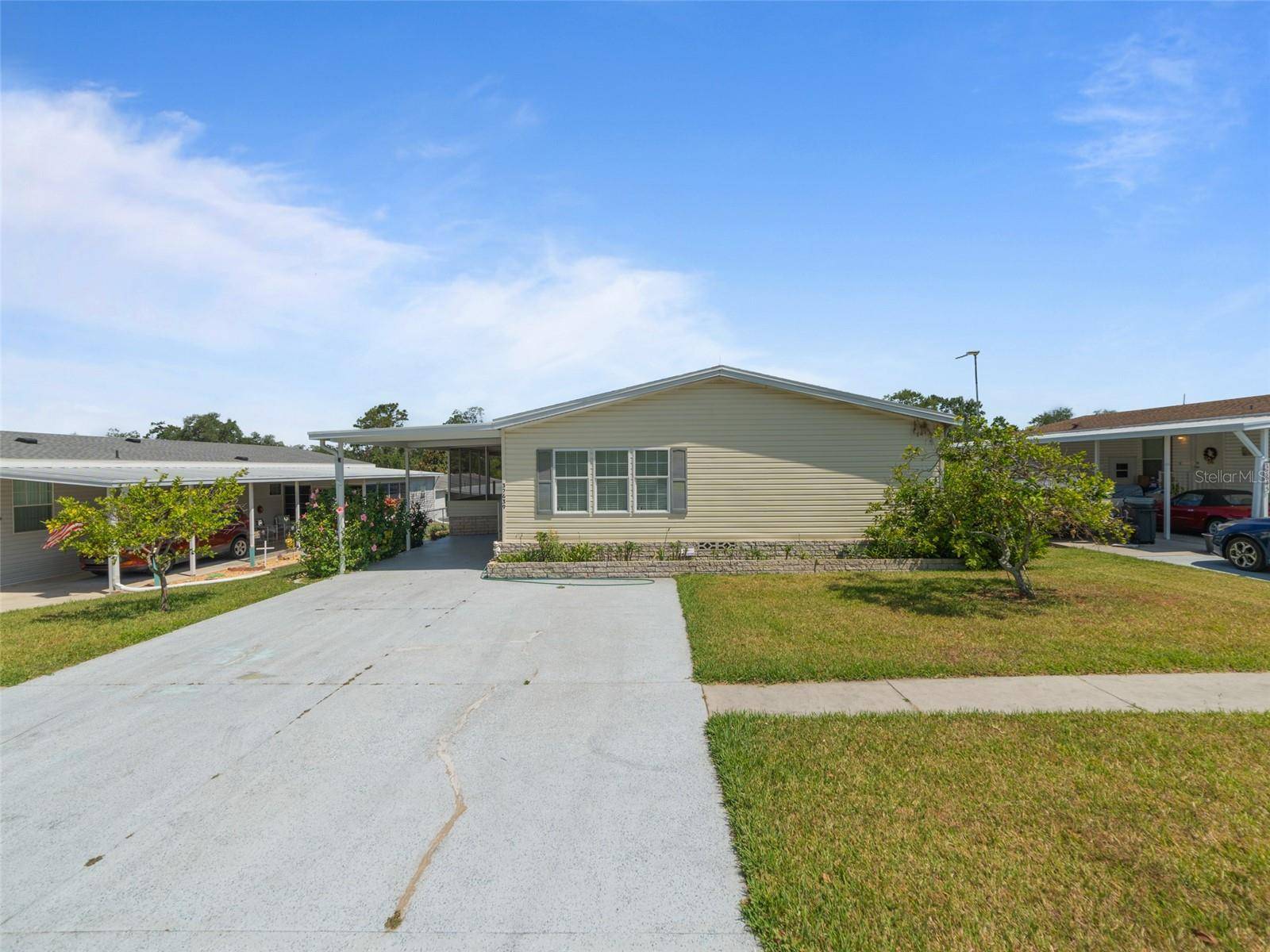 Zephyrhills, FL 33542,37639 NEWPORT DR