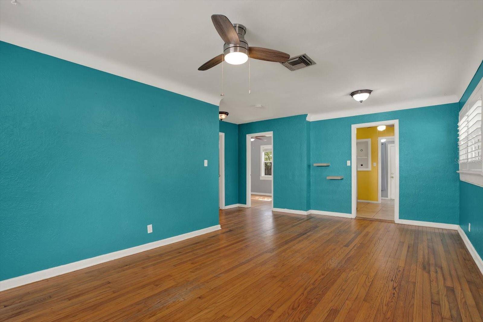 St Petersburg, FL 33713,4330 7TH AVE N