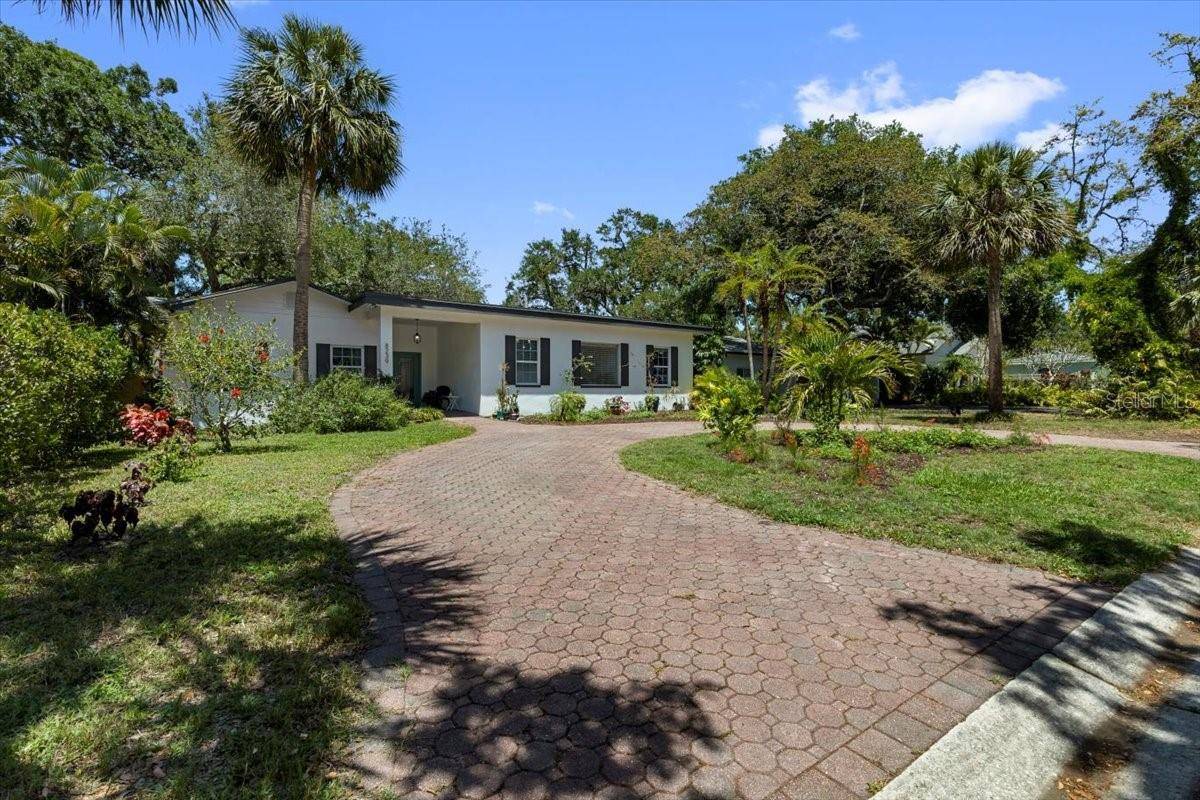 St Petersburg, FL 33710,8239 26TH AVE N