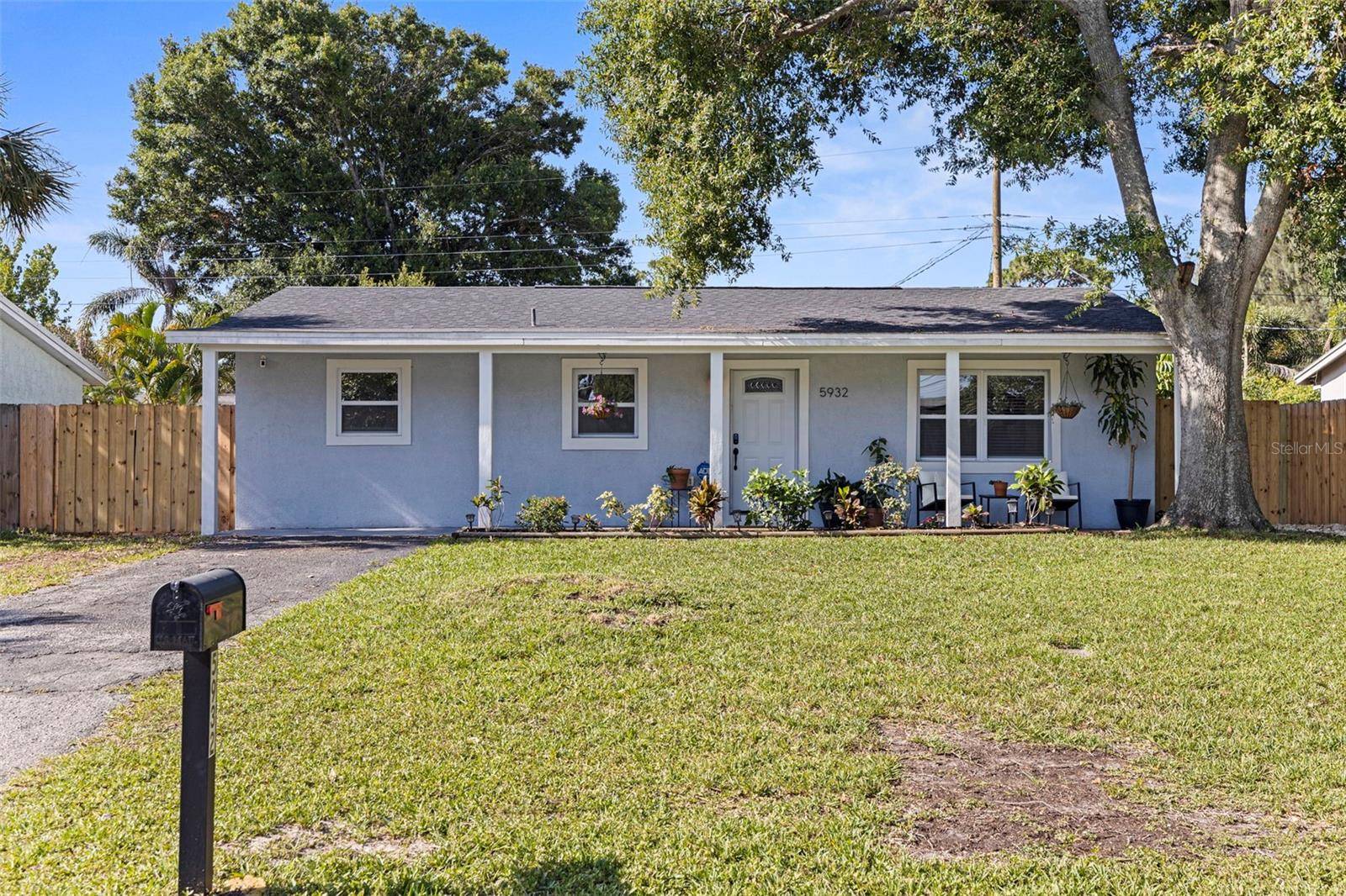 St Petersburg, FL 33709,5932 MCKEE LAKE DR N