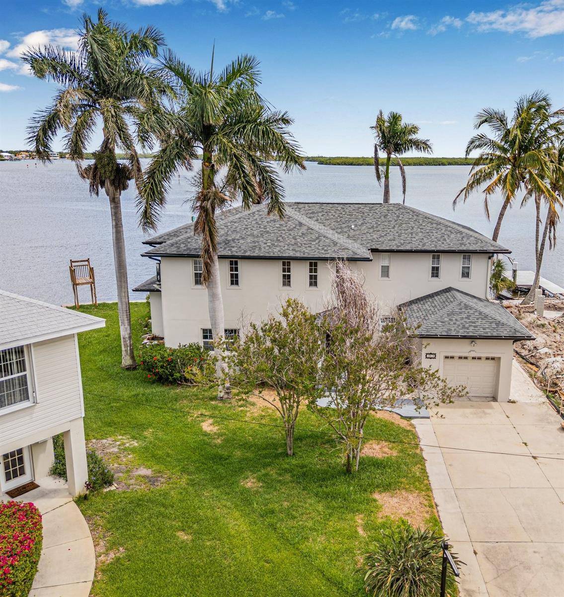 St Petersburg, FL 33703,1819 BAYOU GRANDE BLVD NE