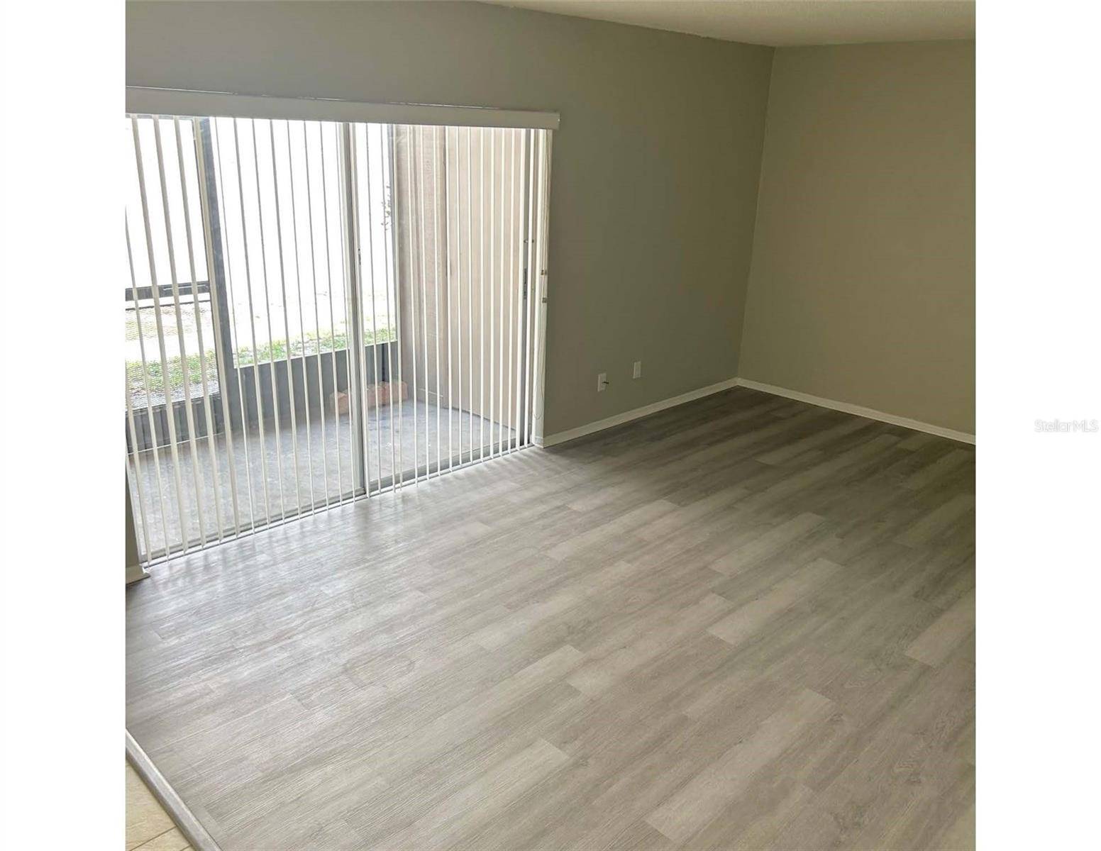 Tampa, FL 33617,7506 PRESLEY PL #107
