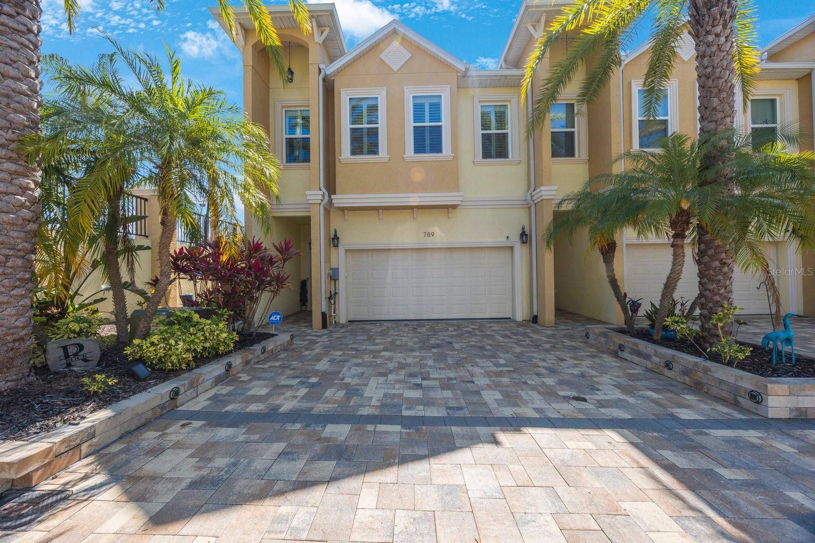 Tarpon Springs, FL 34689,789 GRAND CYPRESS LN