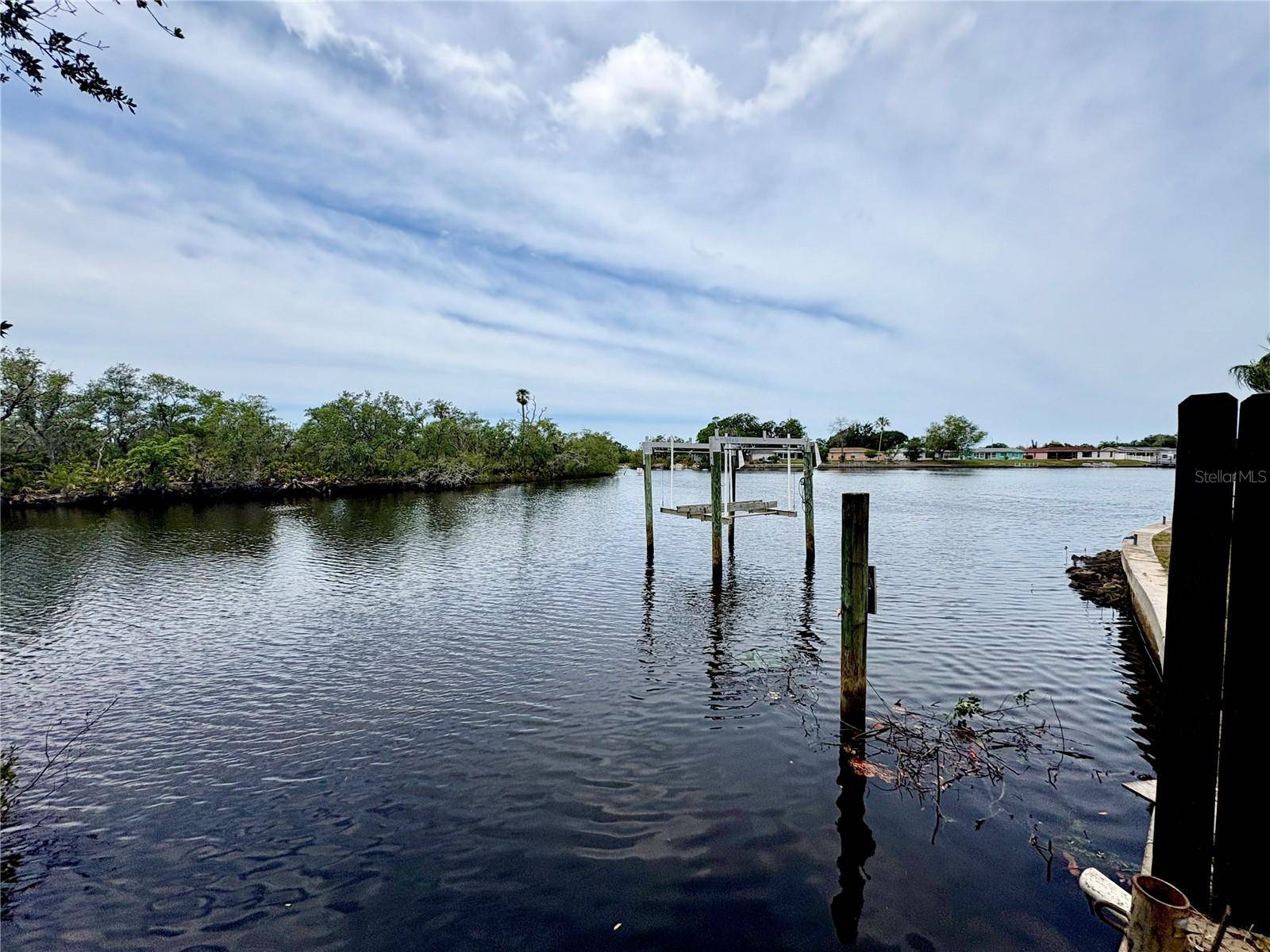 Holiday, FL 34690,1055 RUSHMORE DR