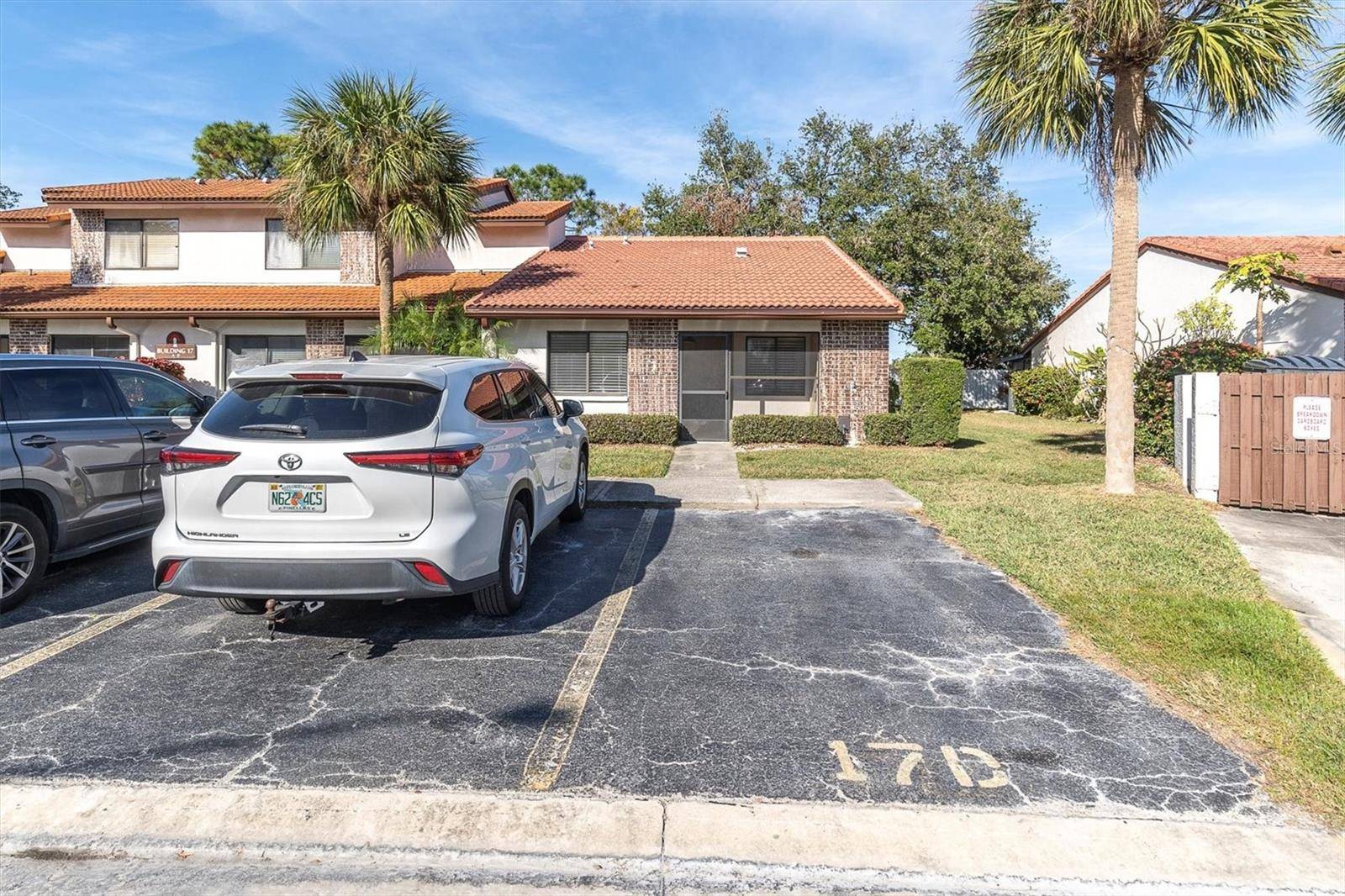 Largo, FL 33771,7360 ULMERTON RD #17D