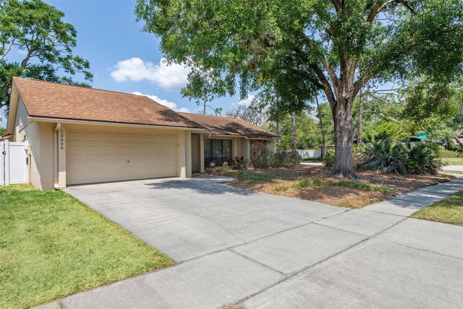 Temple Terrace, FL 33617,12606 RAIN FOREST ST
