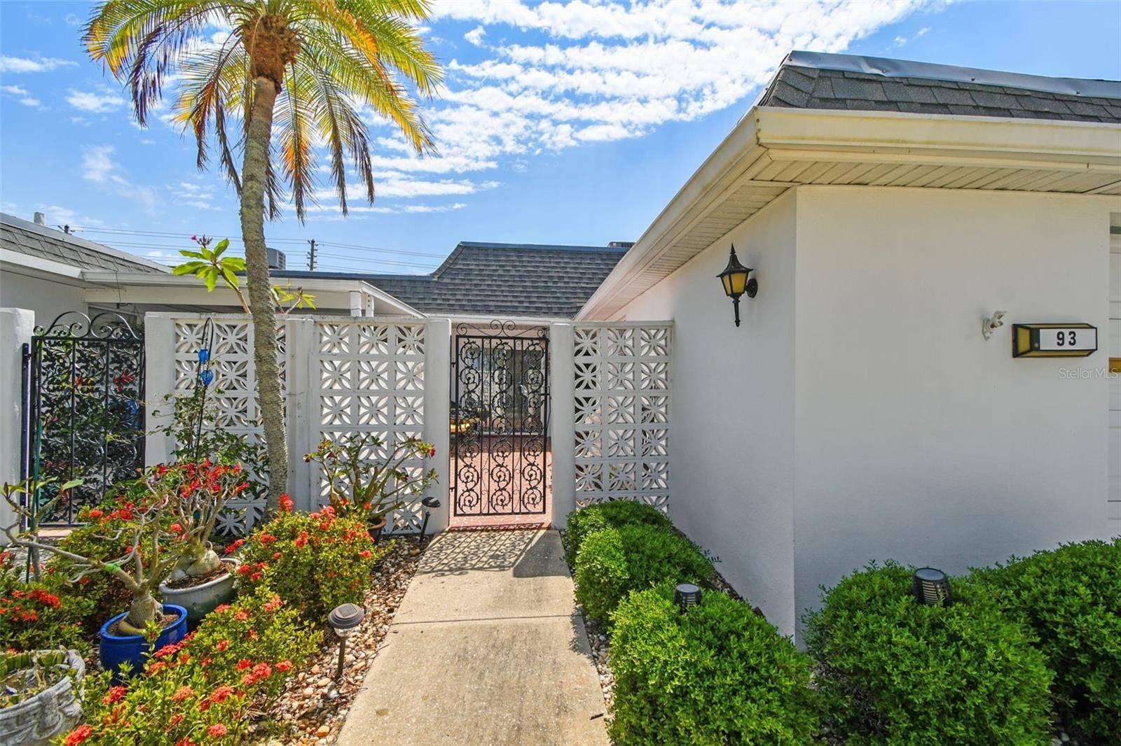 St Petersburg, FL 33708,93 BOCA CIEGA POINT BLVD N #93