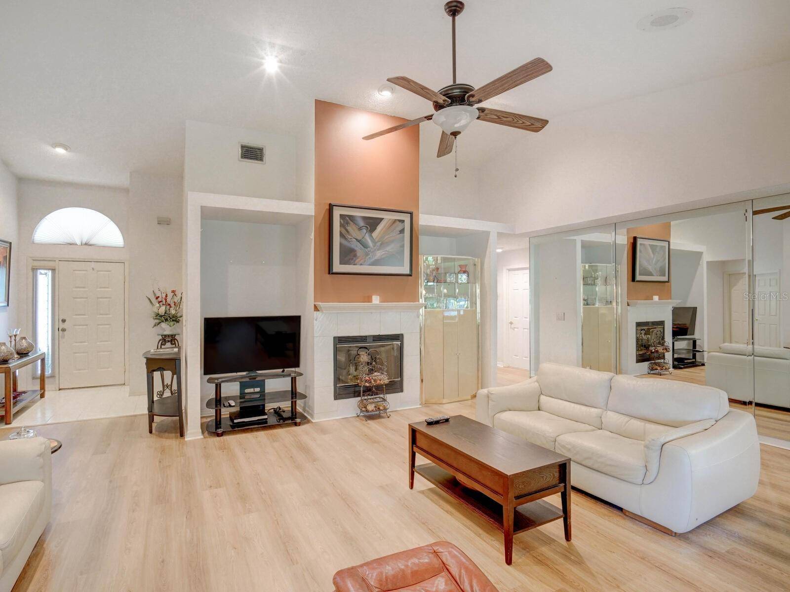 Oldsmar, FL 34677,934 LUCAS LN