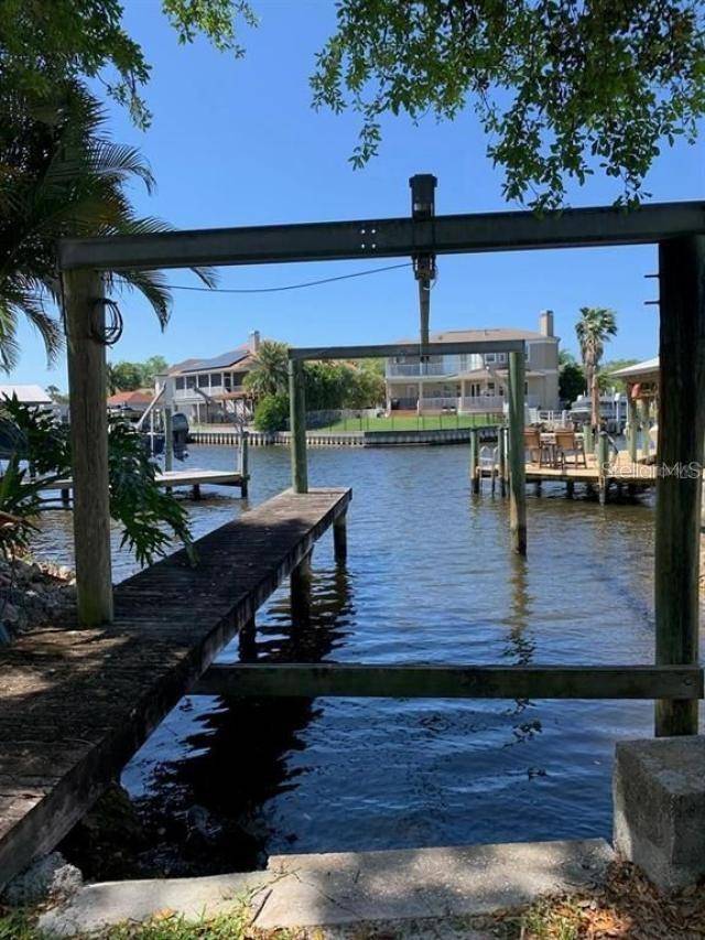 Tarpon Springs, FL 34689,600 BANANA ST