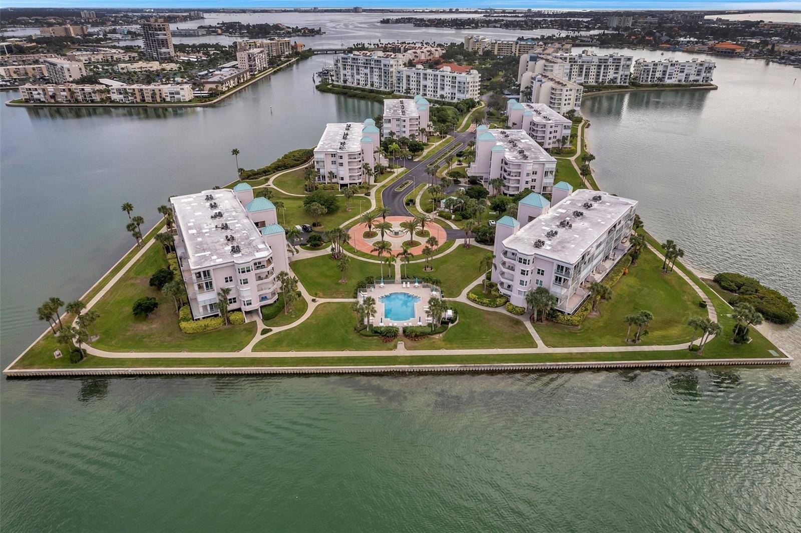 South Pasadena, FL 33707,7922 SAILBOAT KEY BLVD S #608