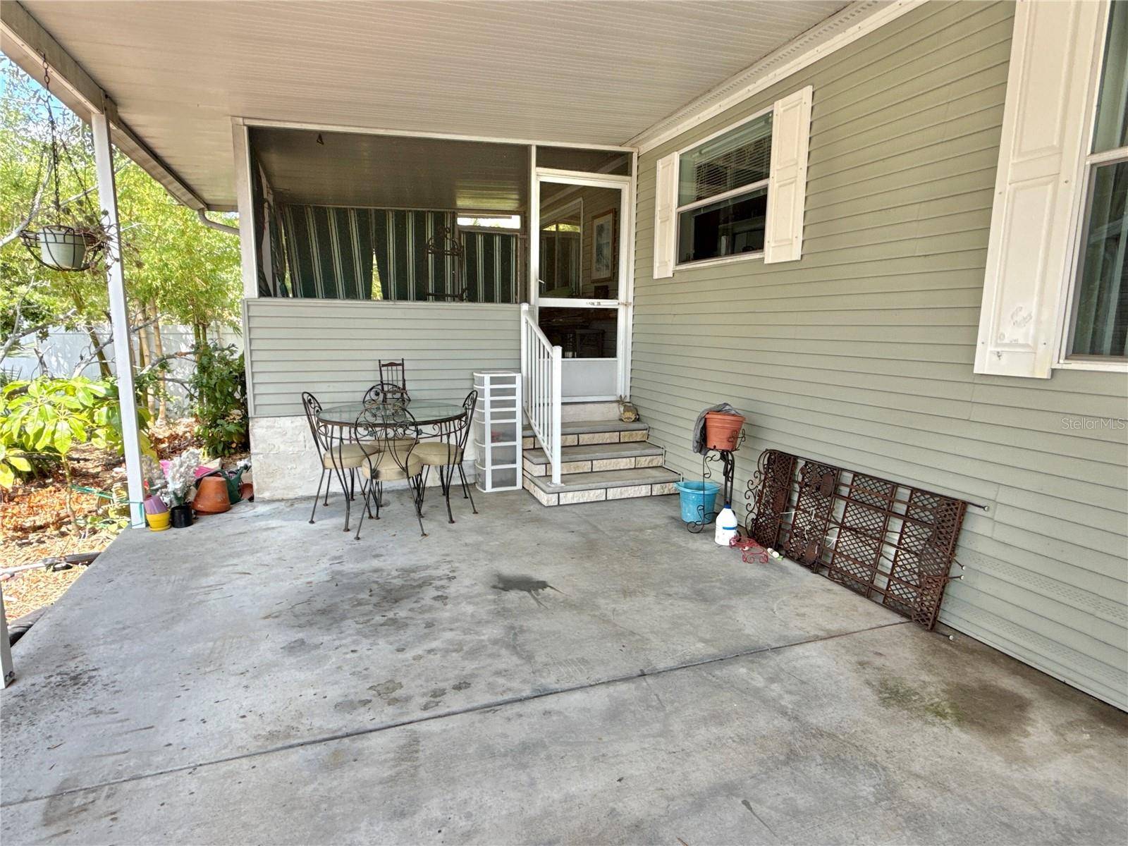 St Petersburg, FL 33702,6714 AMERICANA DR NE #183