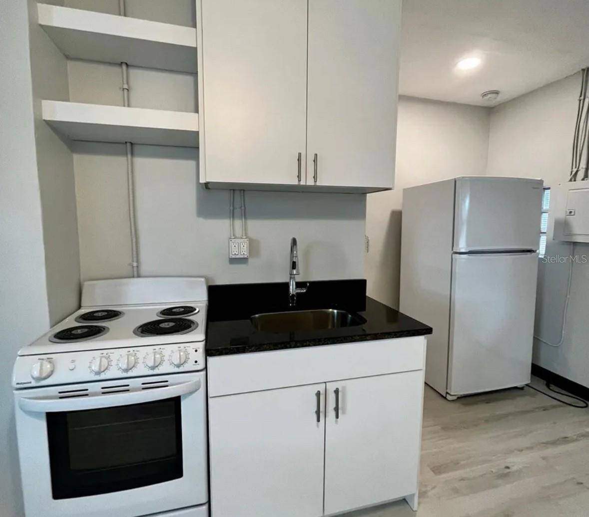 Largo, FL 33770,707 ROSERY RD NW #3