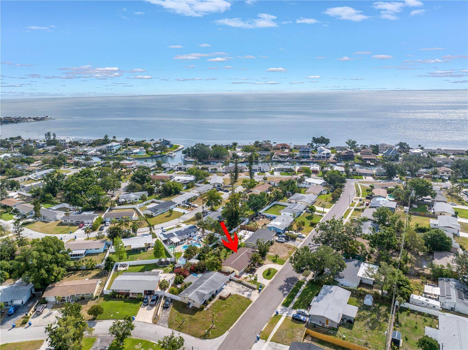 St Petersburg, FL 33705,3843 NEPTUNE DR SE