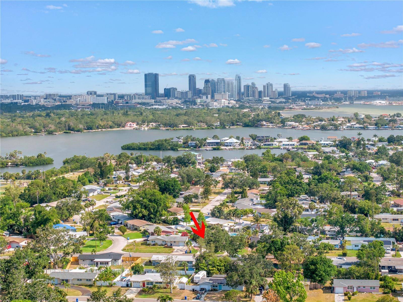 St Petersburg, FL 33705,3843 NEPTUNE DR SE